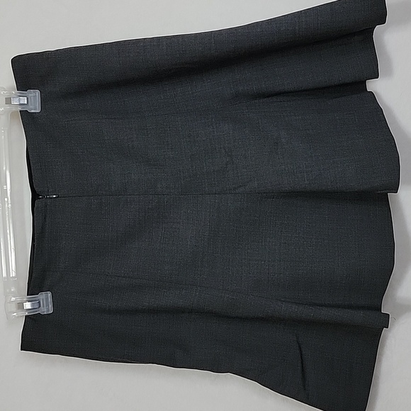 Women's Express Wool Pleated Skirt, Gray, Size 4, EUC - Picture 2 of 6